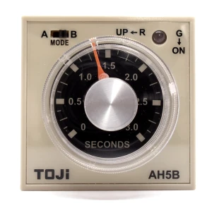 Przekaźnik czasowy AH5B 230VAC 5A 8 PIN 3s