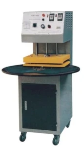 XBF-500 - Maszyna foliująca blister