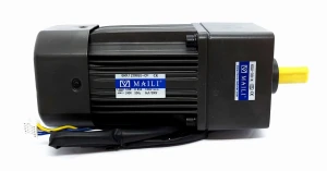 Silnik z reduktorem 6RK120RGU-CF