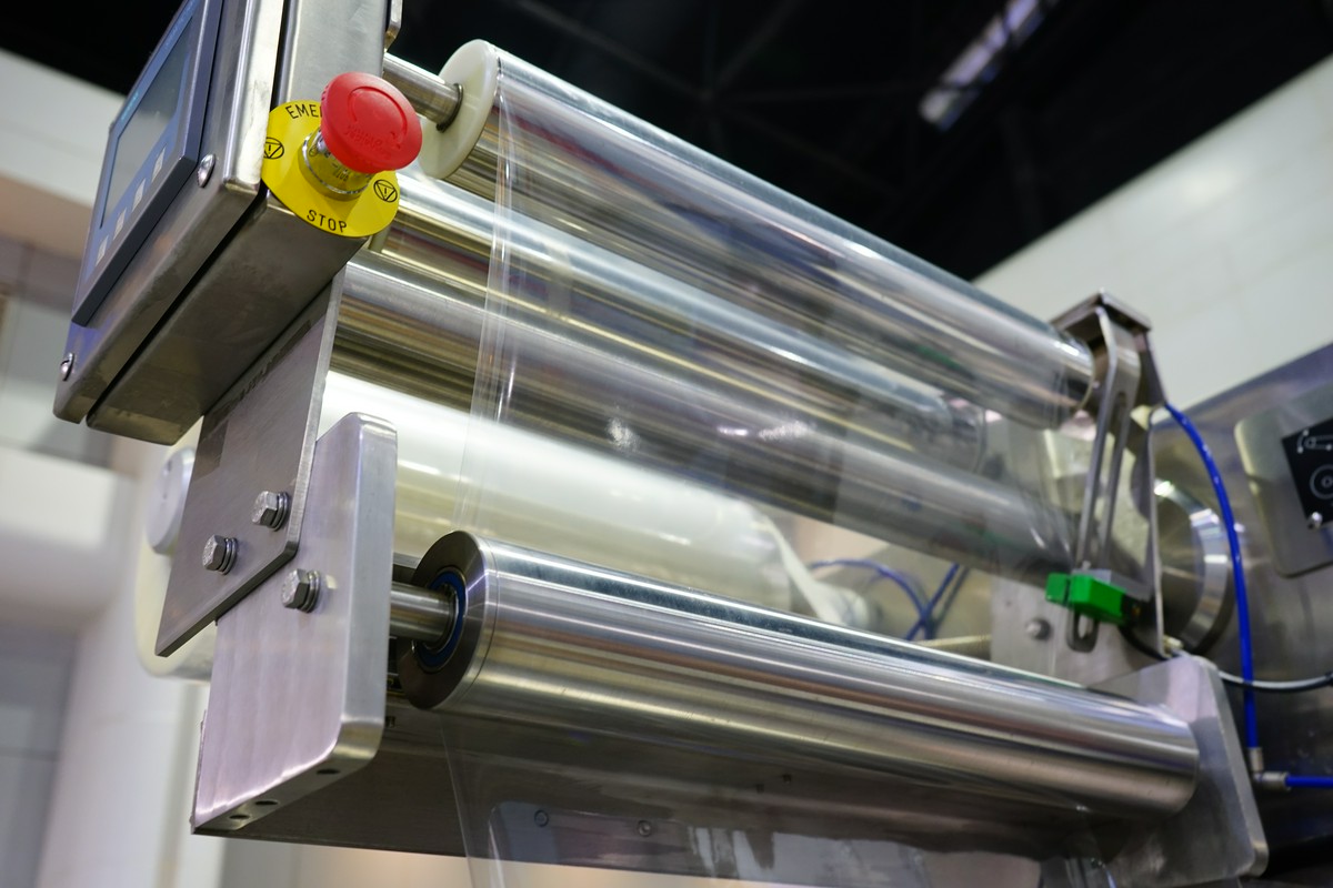 Datowniki do folii w logistyce – kluczowe informacje