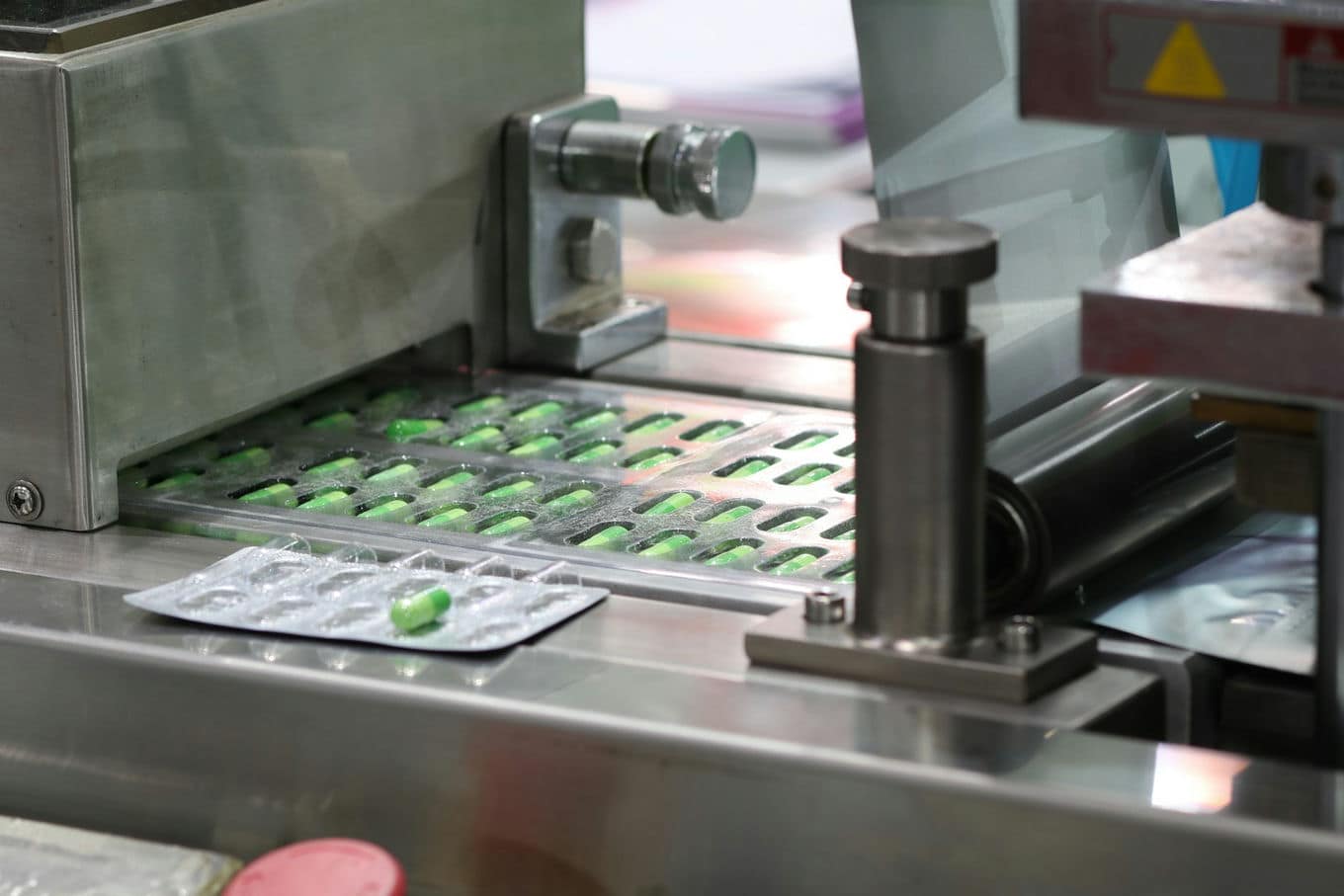 Jak urządzenie do blistrowania dopasowuje opakowanie do produktu i folii?